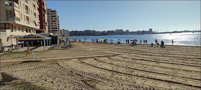 Dos bañistas fallecidos en El Acequión de Torrevieja y en Mil Palmeras de Pilar de la Horadada