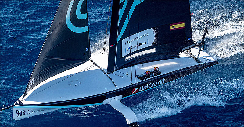 Antonio Torrado compitiendo en la Unicredit Youth America’s Cup en el equipo español Sailingteambcn