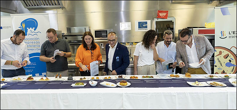 La Asociación de Empresas de Hostelería de Torrevieja y Comarca presenta el Primer Concurso  y la 11 Edición de «Nos Vamos de Tapas»