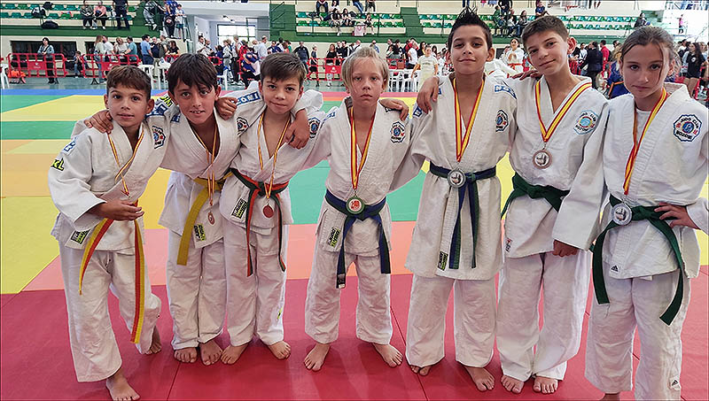 9 Medallas para el Judo Club Nozomi en la copa de judo de Onteniente