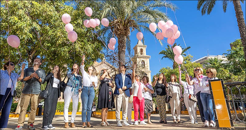 Un mensaje rosa contra el cáncer de mama
