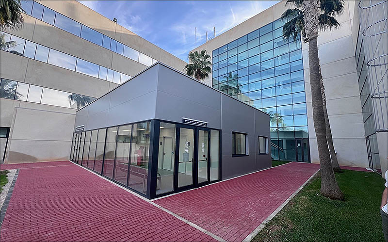 El Hospital Universitario de Torrevieja amplía el Servicio de Farmacia para mejorar la atención a pacientes