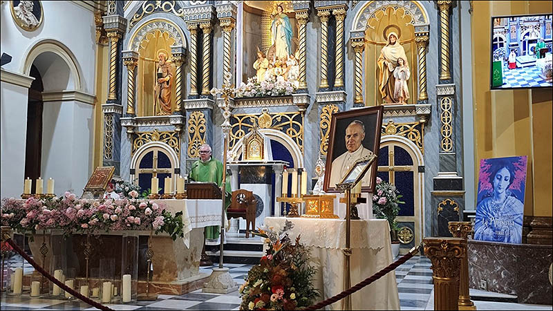 Solemne acogida a la reliquia de San Juan Pablo II, que será mañana expuesta en la Iglesia de la Inmaculada desde las 9:30 horas