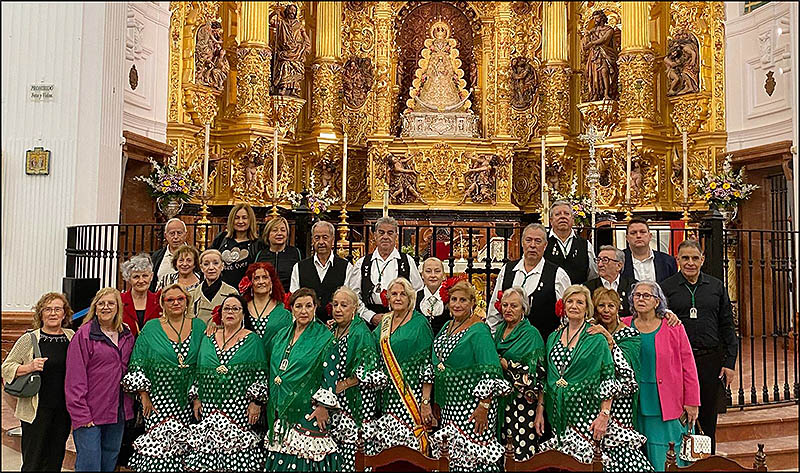 El Coro de la Casa de Andalucía “Rafael Alberti” de Torrevieja volvió a cantar ante la Virgen del Rocío