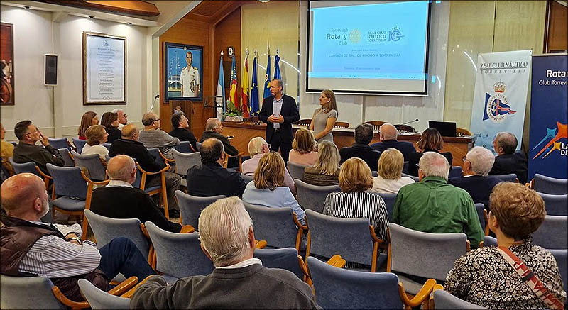 José Luis Pérez Maeso mostró en el RCNT los «Caminos de la Sal: de Pinoso a Torrevieja»