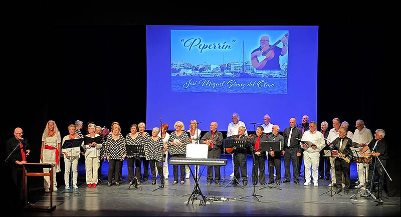 La Gala Benéfica «Torrevieja sabe cantar», se convirtió en un sincero homenaje de cariño a José Miguel Gómez “Peperrín”
