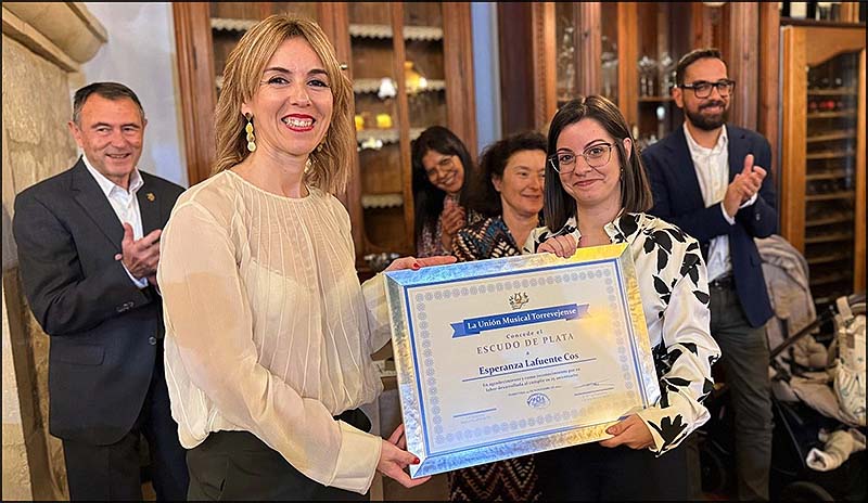 La Union Musical Torrevejense clausuró los actos de Santa Cecilia con una comida de Hermandad