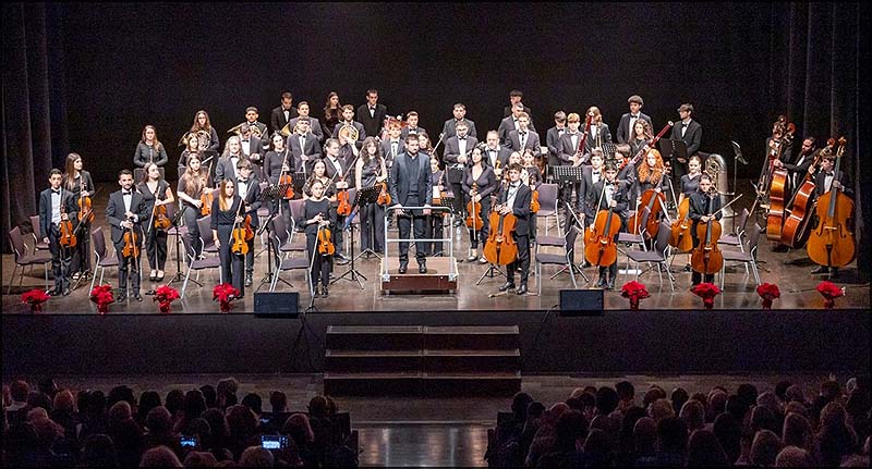 La Joven Orquesta Sinfónica recibió a la Navidad con un espectacular concierto