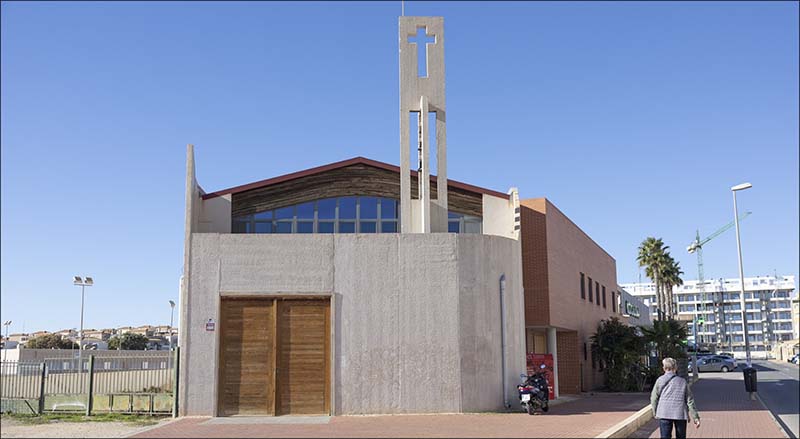 Cierra tras 11 años de servicio la Iglesia del Salvador en la zona de Torreblanca