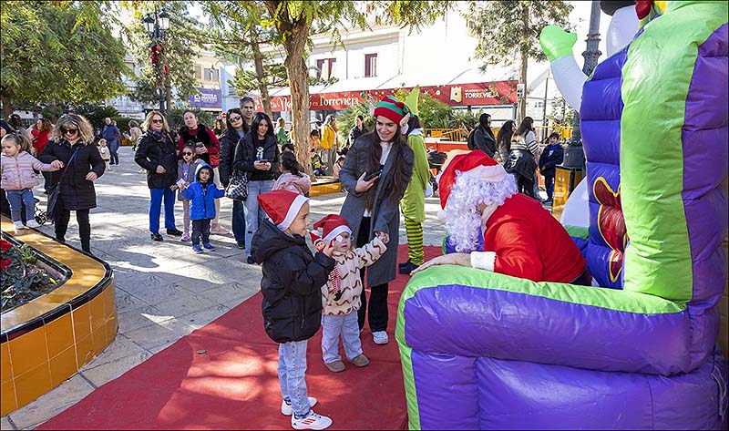 Cientos de niños visitaron la Casita de Papá Noel