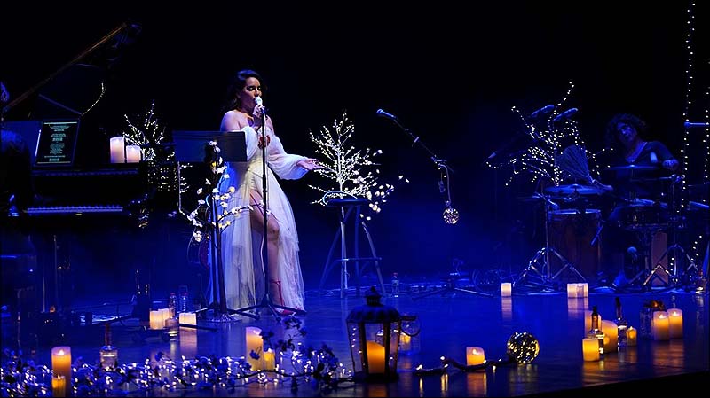 Ruth Lorenzo deslumbró en Torrevieja con su concierto de Navidad