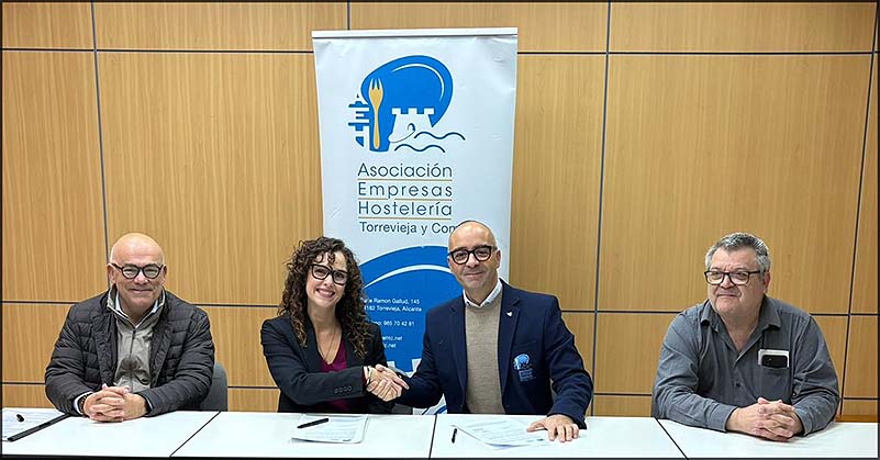 La Asociación de empresas de Hostelería de Torrevieja y Comarca firma un convenio de colaboración Con Caser Seguros