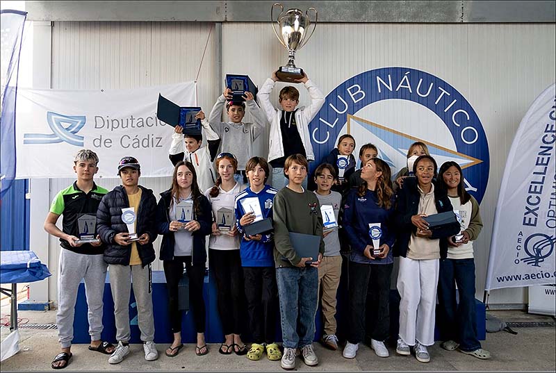 Los regatistas del RCN Torrevieja participan en XI Trofeo ciudad de el CN Puerto Sherry – Optimist Excellence Cup 2024-2025