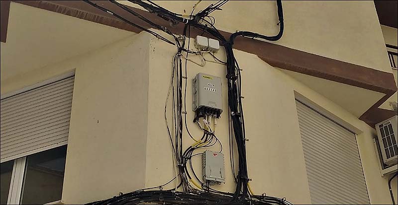 El Ayuntamiento podrá orden al caos del cableado aéreo