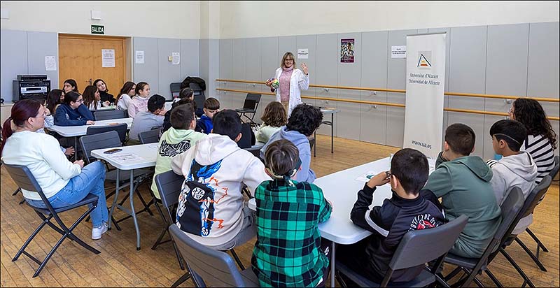 Celebrados los talleres UA para concienciar y visibilizar el papel de la mujer en la ciencia