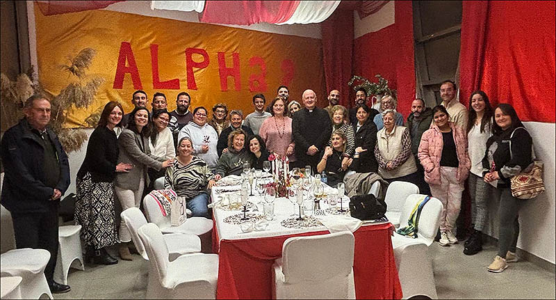 En la parroquia del Sagrado Corazón finalizan las “Cenas Alpha Torrevieja” donde todas las opiniones son escuchadas
