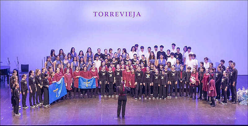 Oviedo logra el primer premio Juvenil de Habaneras de Torrevieja