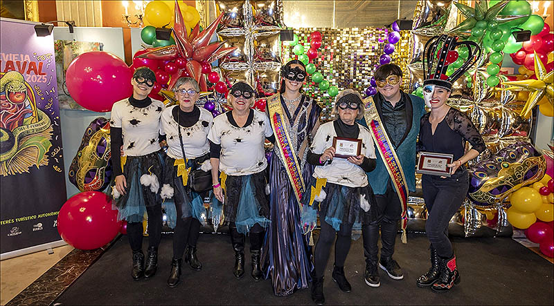 Con un gran Baile de máscaras, se puso punto final al Carnaval de Torrevieja 2025