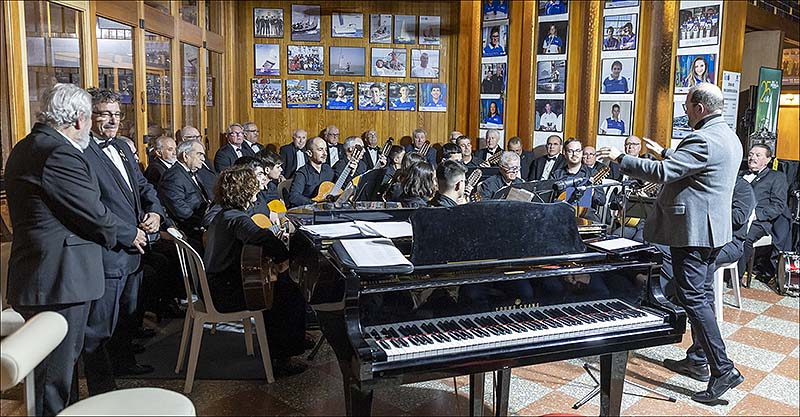 El Recital y Musical “Caminos de la Cruz” emocionó en el Real Club Náutico