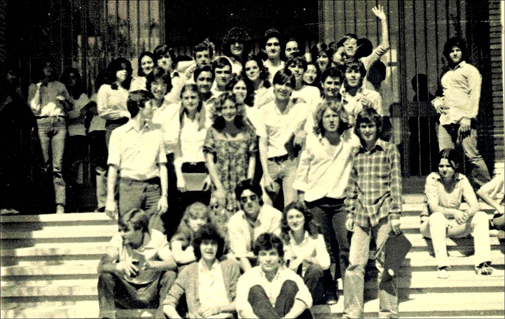 Antiguos alumnos de la primera promoción del B.U.P. (Bachillerato Unificado Polivalente), preparan su 50 aniversario