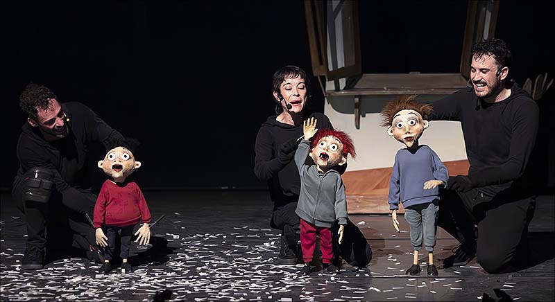 La obra “La bruja rechinadientes”, dejó boquiabiertos a toda la familia en una nueva edición de «Teatro para todos»