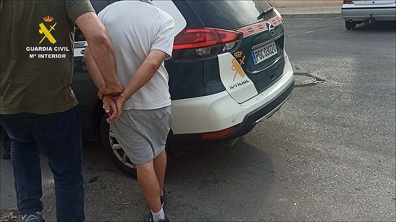 Dos detenidos por disparar en la cabeza a un joven en Orihuela Costa