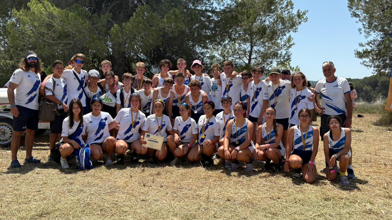 El RCN Torrevieja consigue en Beniarrés 12 medallas en el campeonato de remo olímpico infantil y cadete