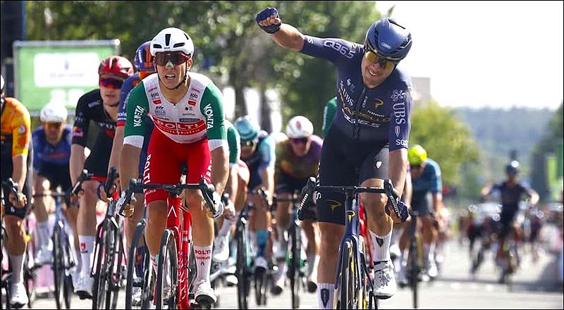 Manuel Peñalver roza la victoria en Países Bajos y suma su tercer podio de la temporada