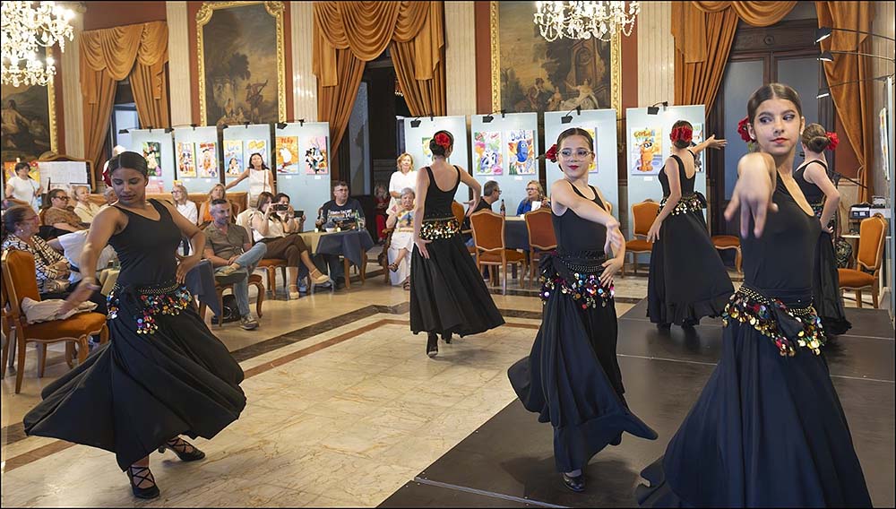 El arte flamenco llena de emoción y duende el Casino de Torrevieja en una brillante actuación de Sol de Almería