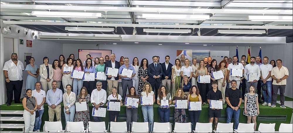 Entregados en el CdT de Torrevieja los distintivos Sicted a 31 Servicios Turísticos