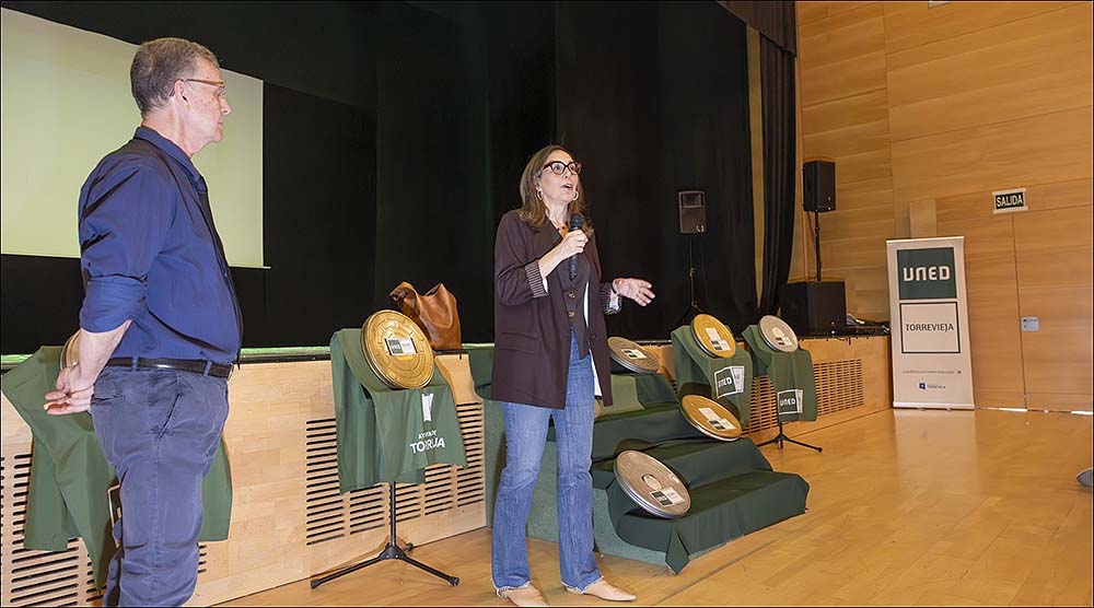 El Cinecrítico de la UNED de Torrevieja cerró su curso con El juez y un enriquecedor debate con el público