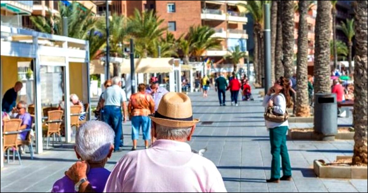 Longevidad activa y economía senior: la nueva estrategia de futuro para convertir Torrevieja en referente europeo
