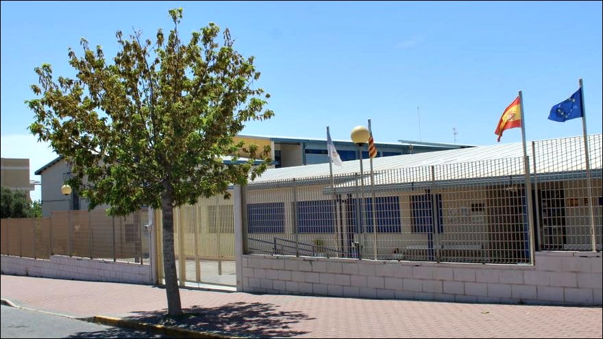 El PSOE de Torrevieja cuestiona que el PP pretenda renunciar a casi tres millones de euros para ampliar infraestructuras educativas en plena huelga del profesorado
