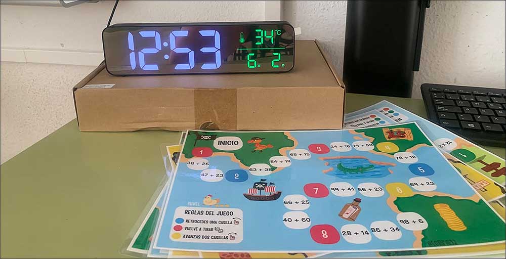 La comunidad educativa de la Vega Baja denuncia el abandono de los centros educativos ante las altas temperaturas y exige una respuesta inmediata de la Conselleria